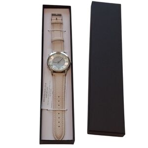 Manhattan By Croton Watch - Lt Biege Band - Silvertone Accent - Like New In Box